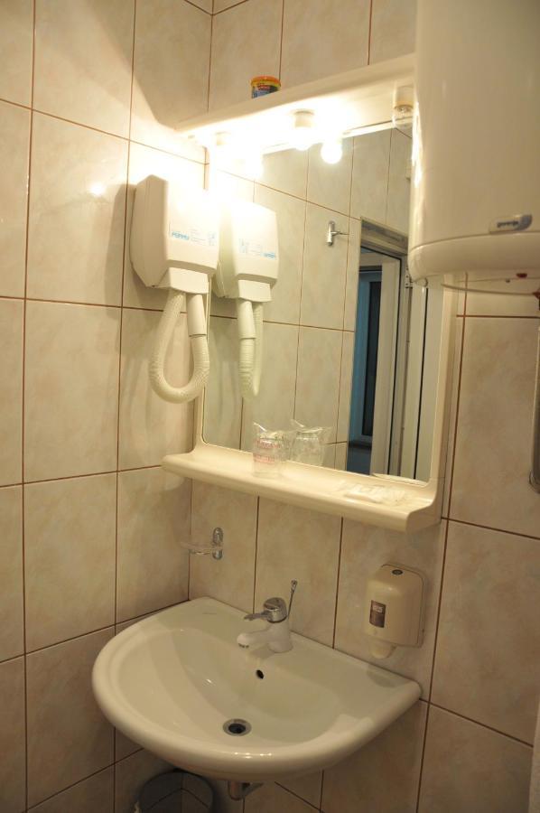 Naselje Starosjedilaca Hotel Terex מראה חיצוני תמונה