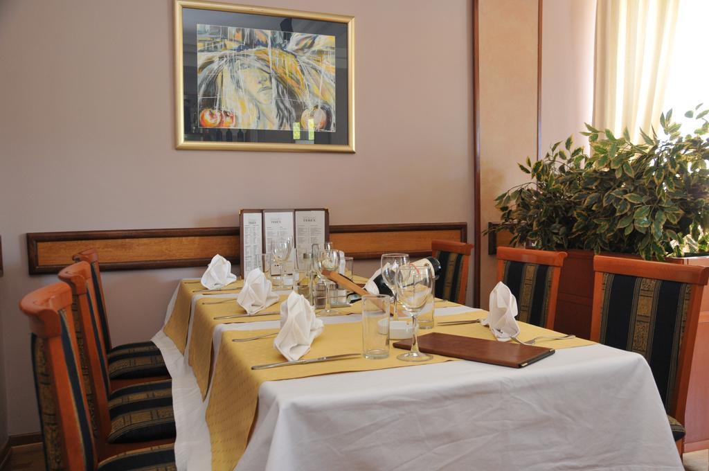 Naselje Starosjedilaca Hotel Terex מראה חיצוני תמונה