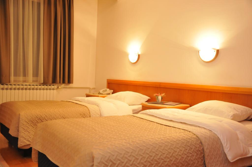 Naselje Starosjedilaca Hotel Terex מראה חיצוני תמונה